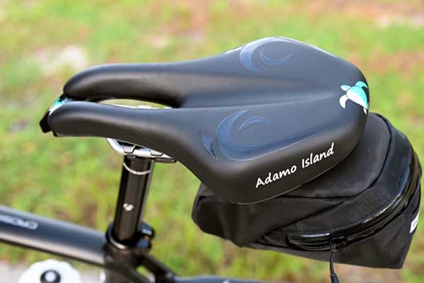 Adamo Island Reef saddles on bike